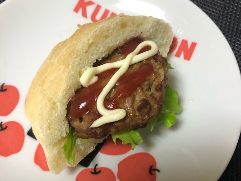 軽食に♪ミニハンバーグのピタパンサンド